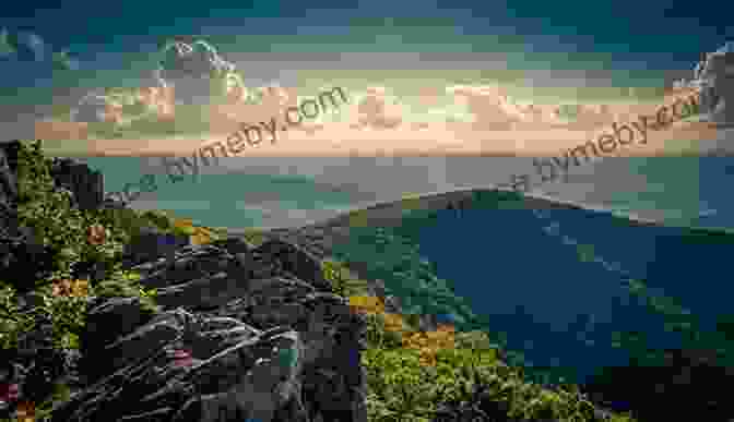 Stunning Panoramic View Of Shenandoah National Park From A Mountaintop Best Easy Day Hikes Shenandoah National Park (Best Easy Day Hikes Series)